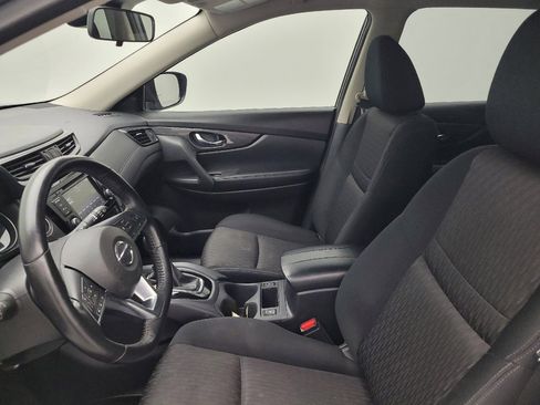 Used 2019 Nissan Rogue SV w/ Premium Package FWD image 17