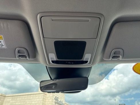 Used 2024 Honda Pilot EX-L image 15