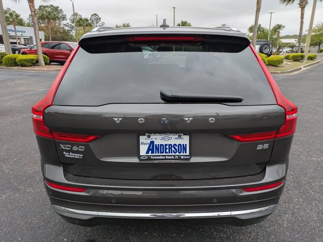 Used 2023 Volvo XC60 B5 Plus FWD image 5