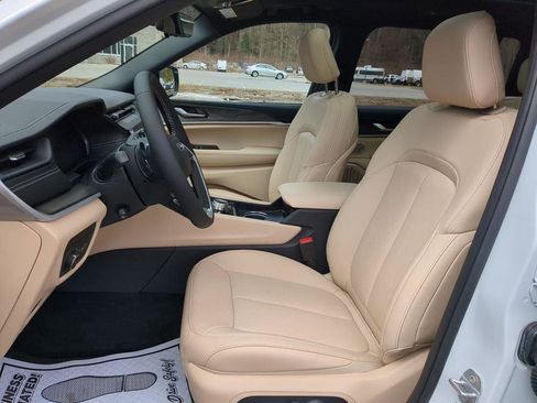 New 2026 Jeep Grand Cherokee L Limited AWD/4WD image 10