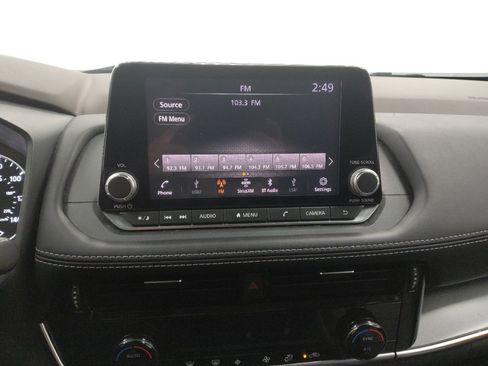 Used 2021 Nissan Rogue SV FWD image 25