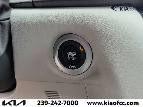 Used 2020 Chrysler Pacifica Touring-L Plus FWD image 30