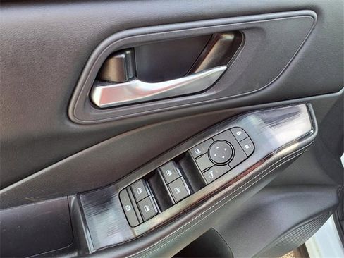 Certified 2024 Nissan Rogue SV image 16