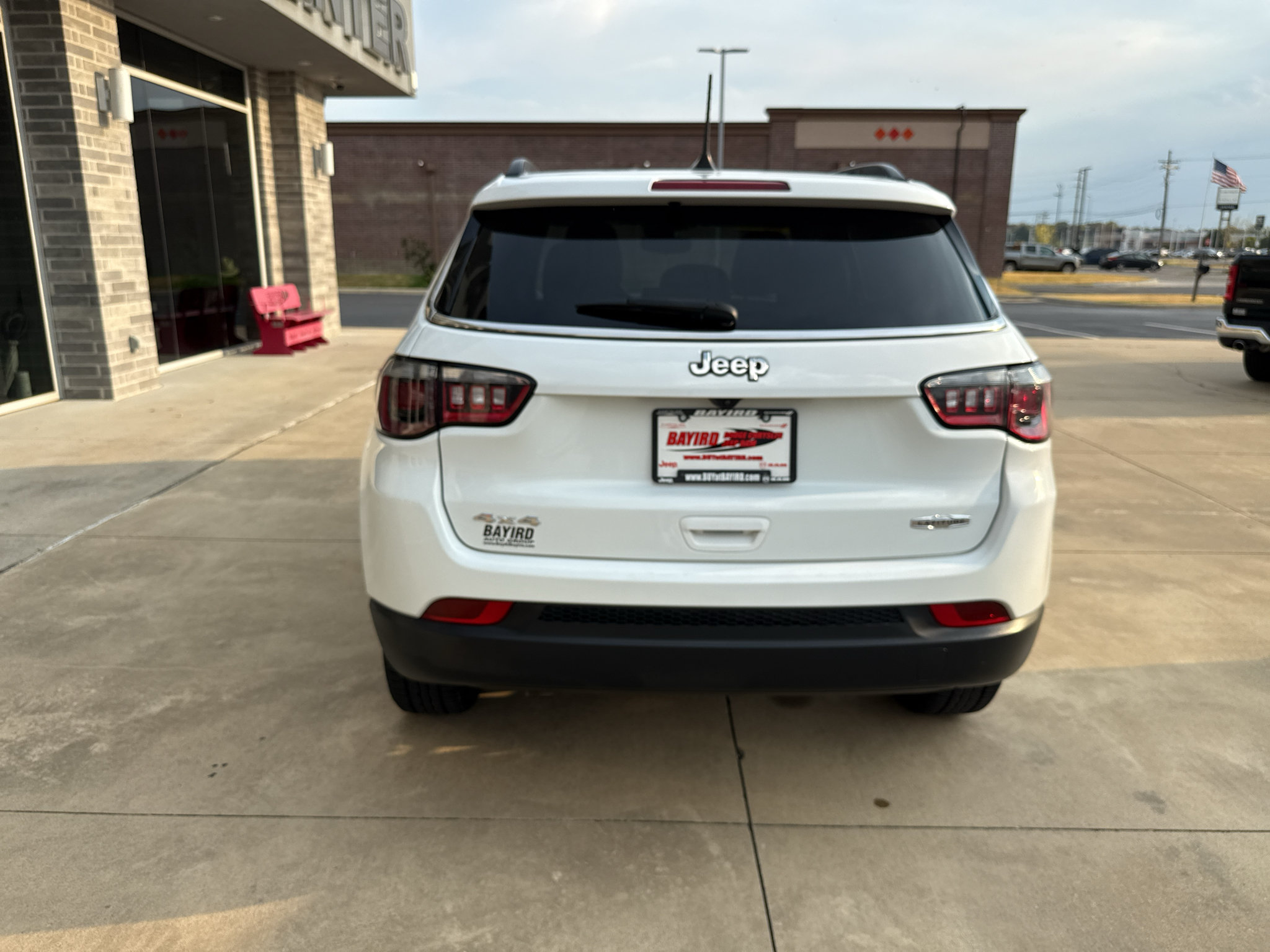 Used 2024 Jeep Compass Latitude AWD/4WD image 6