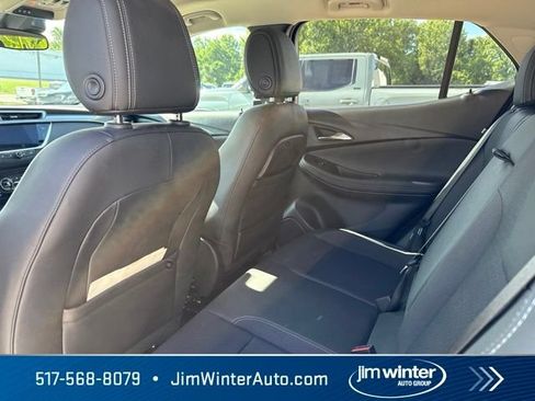 Used 2023 Buick Encore GX Select w/ Experience Buick Package FWD image 10