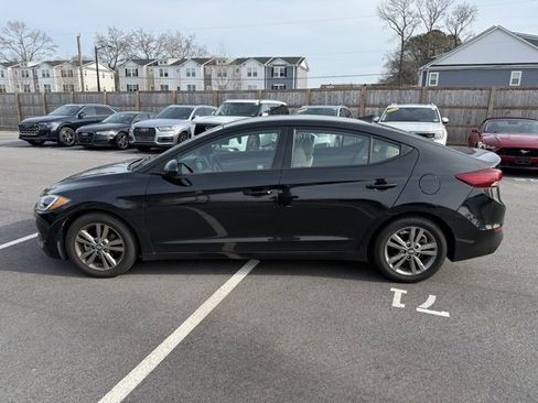 Used 2018 Hyundai Elantra SEL image 5