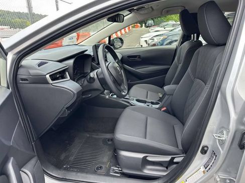 Used 2023 Toyota Corolla LE FWD image 13
