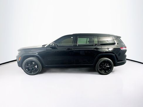 Used 2023 Jeep Grand Cherokee L Laredo image 4