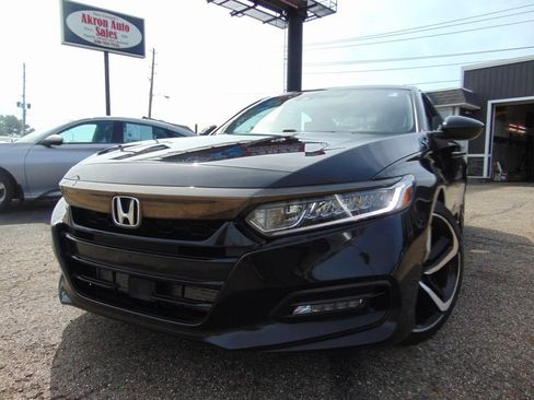 Used 2018 Honda Accord Sport image 32