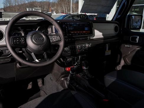 New 2026 Jeep Gladiator Sport AWD/4WD image 12