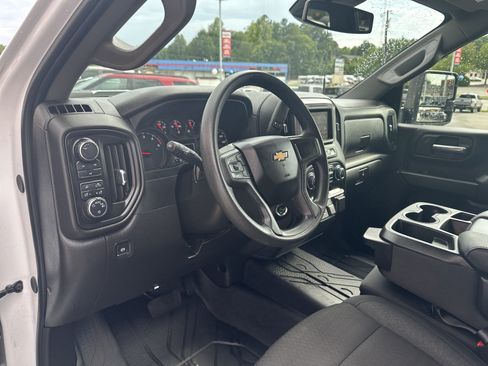 Used 2024 Chevrolet Silverado 2500 Custom w/ Custom Value Package AWD/4WD image 16