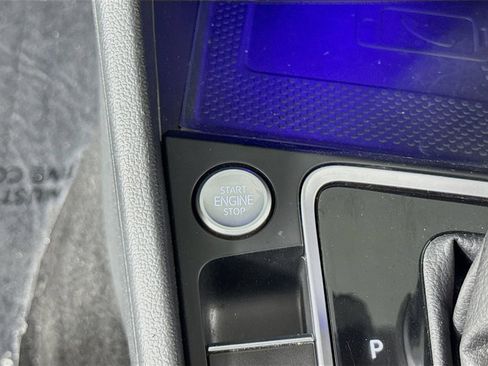 Used 2020 Volkswagen Jetta GLI Autobahn image 17