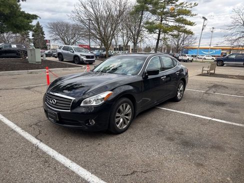 Used 2012 INFINITI M37 x w/ Premium Pkg image 4