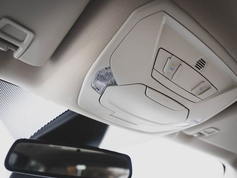 Used 2019 Ford Escape SEL image 18