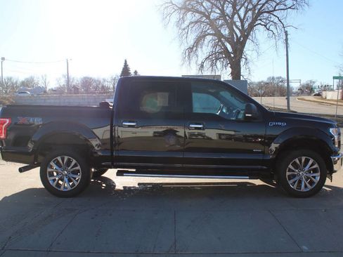 Used 2017 Ford F150 XLT w/ Equipment Group 302A Luxury image 3