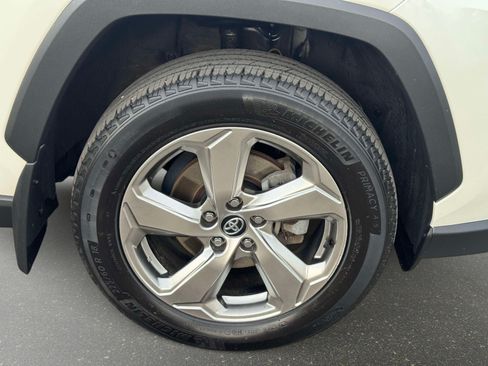 Certified 2020 Toyota RAV4 Limited w/ Limited Grade Weather Package AWD/4WD image 8