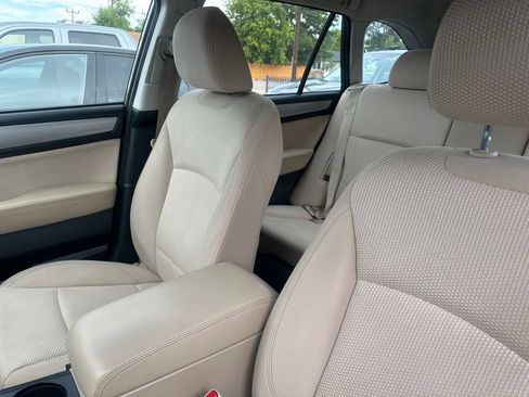 Used 2019 Subaru Outback 2.5i AWD/4WD image 31