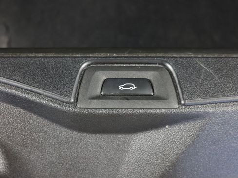 Used 2024 BMW X5 xDrive40i w/ Premium Package image 47