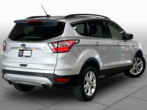 Used 2017 Ford Escape SE w/ Equipment Group 201A AWD/4WD image 13
