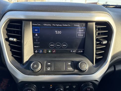 Used 2020 GMC Acadia SLE w/ Driver Convenience Package image 16