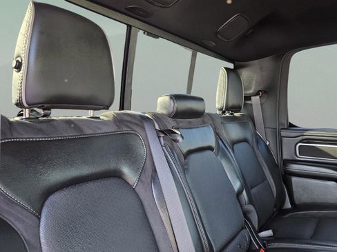 Used 2020 RAM 1500 Laramie AWD/4WD image 31