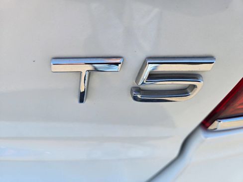 Used 2016 Volvo S80 T5 w/ Convenience Package image 13