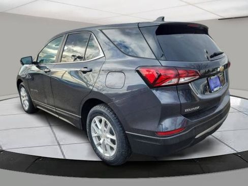 Used 2023 Chevrolet Equinox LT image 3