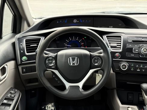 Used 2013 Honda Civic LX image 25