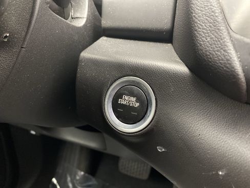 Used 2020 GMC Terrain SLE FWD image 18