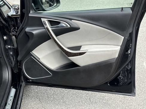 Used 2016 Buick Verano w/ Comfort Package FWD image 8