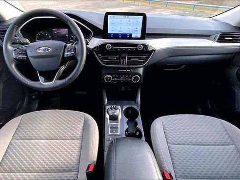 Used 2022 Ford Escape SE w/ Cold Weather Package image 14