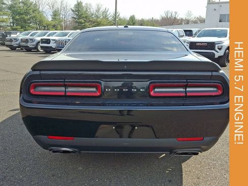 Used 2023 Dodge Challenger R/T RWD image 5