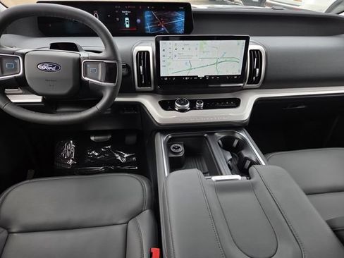 New 2026 Ford Expedition Active RWD image 5