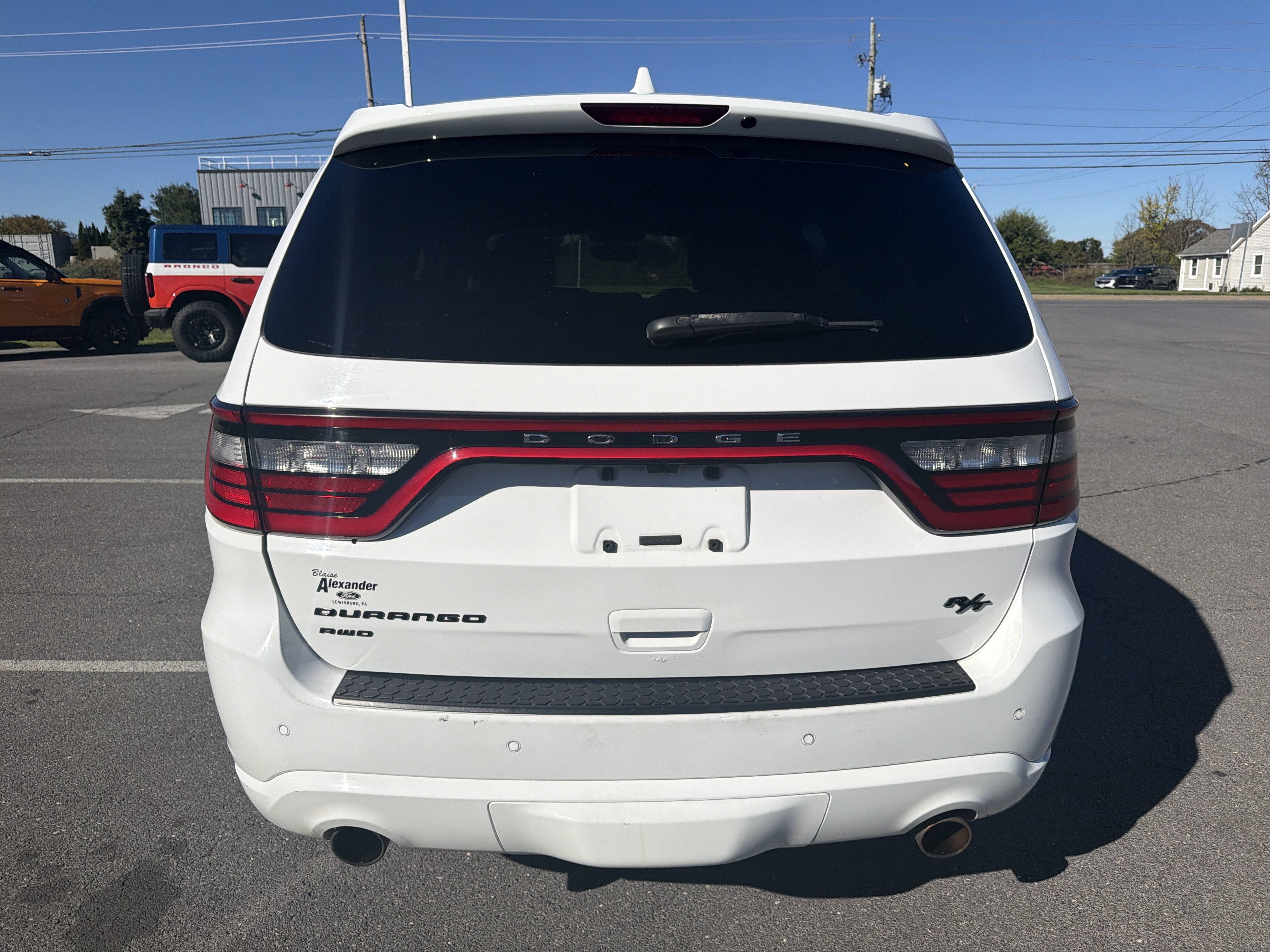 Used 2017 Dodge Durango R/T w/ Trailer Tow Group IV AWD/4WD image 4