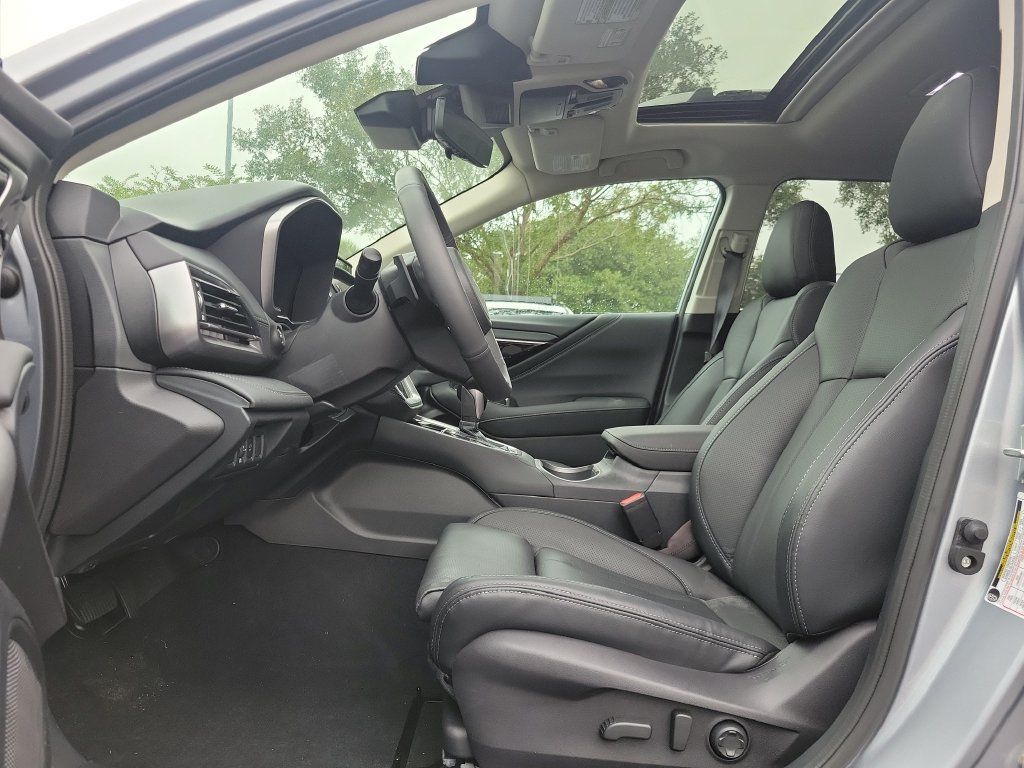 Used 2025 Subaru Outback Touring w/ Popular Package #2 AWD/4WD image 25
