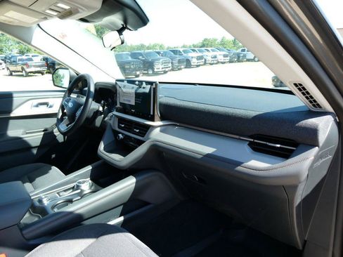 New 2026 Ford Explorer Active AWD/4WD image 12
