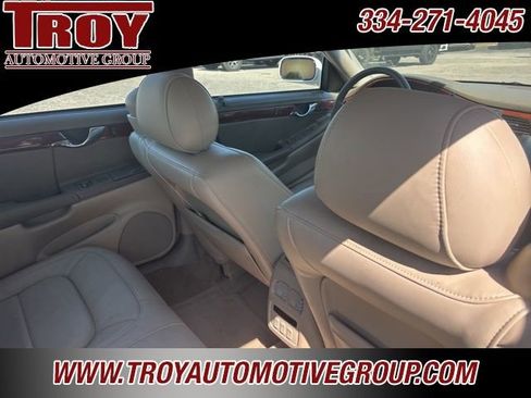 Used 2004 Cadillac De Ville w/ Equipment Group image 21