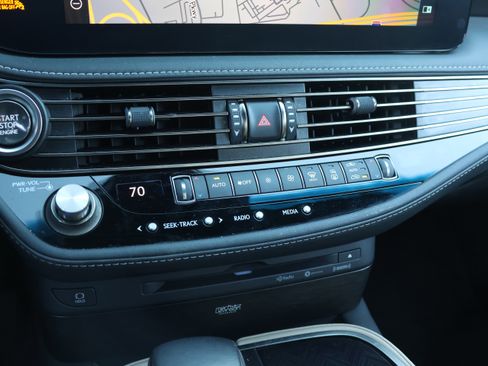 Used 2022 Lexus LS 500 image 26