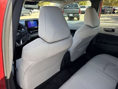 Used 2026 Toyota Corolla Cross LE image 13