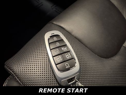 Used 2025 Hyundai Palisade Calligraphy image 10