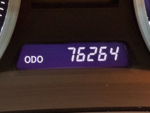 Used 2015 Lexus IS 250C image 3