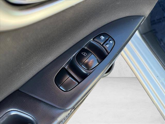Used 2019 Nissan Sentra SV FWD image 16