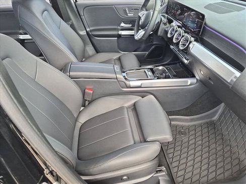 Used 2026 Mercedes-Benz GLB 250 image 21