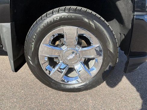 Used 2017 Chevrolet Silverado 1500 LTZ Z71 w/ LTZ Plus Package image 13