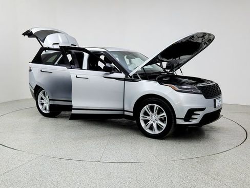 Certified 2022 Land Rover Range Rover Velar R-Dynamic S image 10