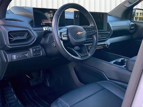 Used 2024 Chevrolet Silverado EV W/T image 4