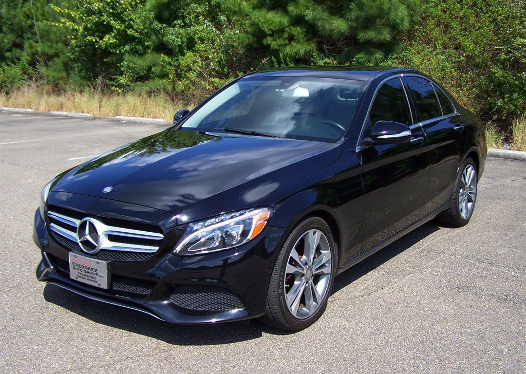 Used 2015 Mercedes-Benz C 300 Sedan image 1