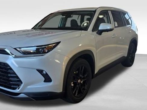New 2026 Toyota Grand Highlander Platinum image 1