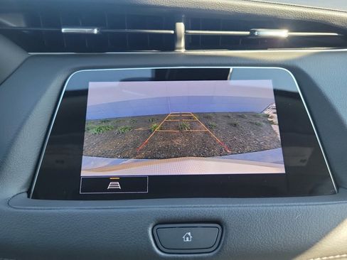 Used 2023 Cadillac XT4 Luxury w/ Cold Weather Package image 22