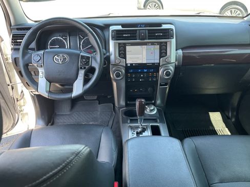 Used 2020 Toyota 4Runner Limited AWD/4WD image 11